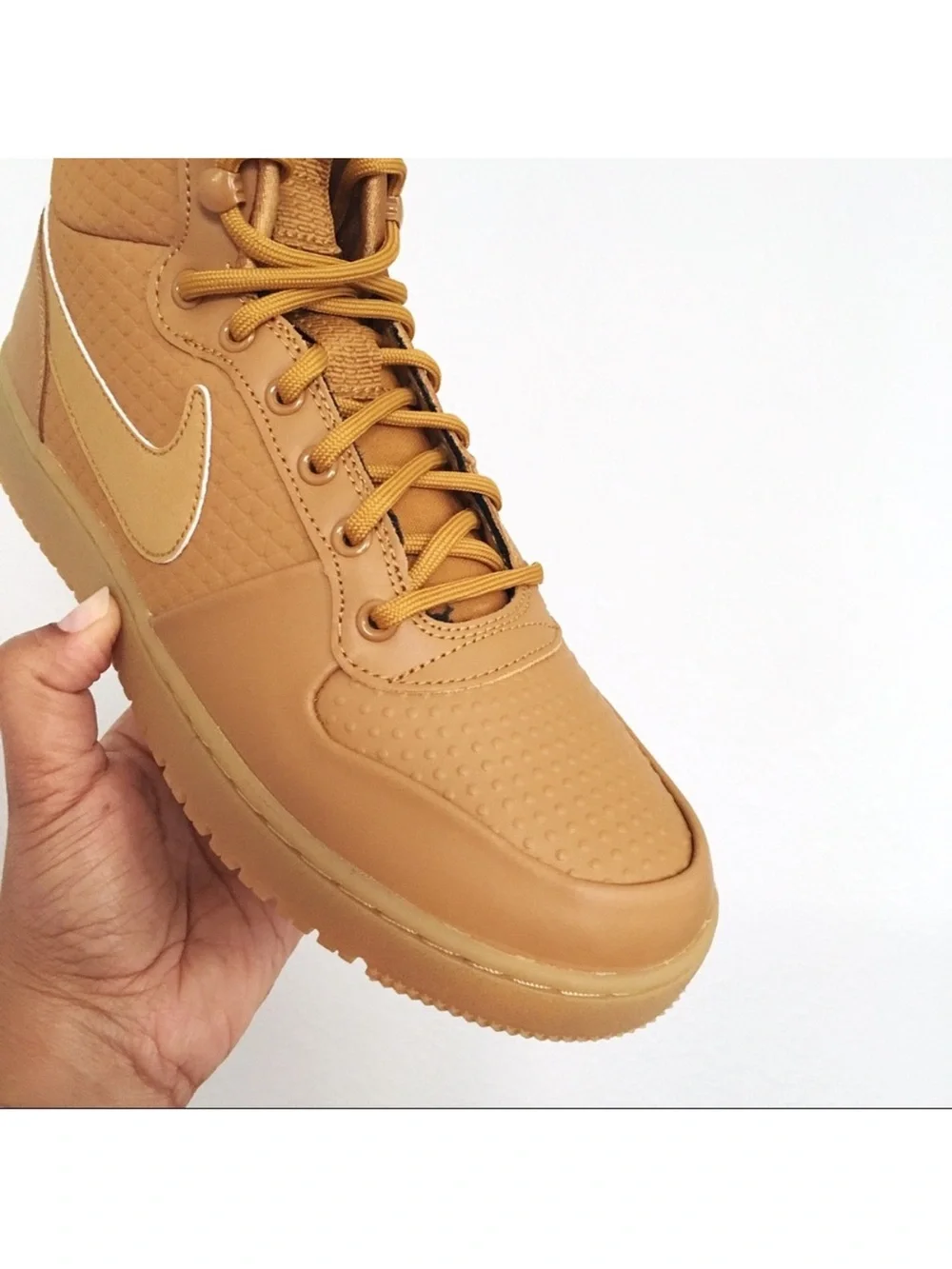 Nike Court Borough Mid Winter Wheat Sneakers
